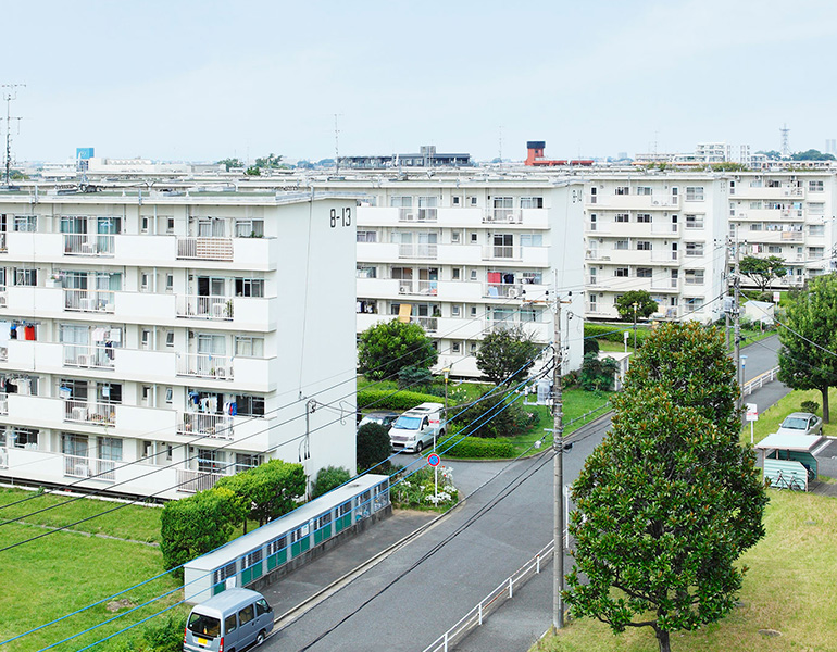 🏠 地元の職人が解説！春日部市武里の気候に最適な外壁塗装の選び方！