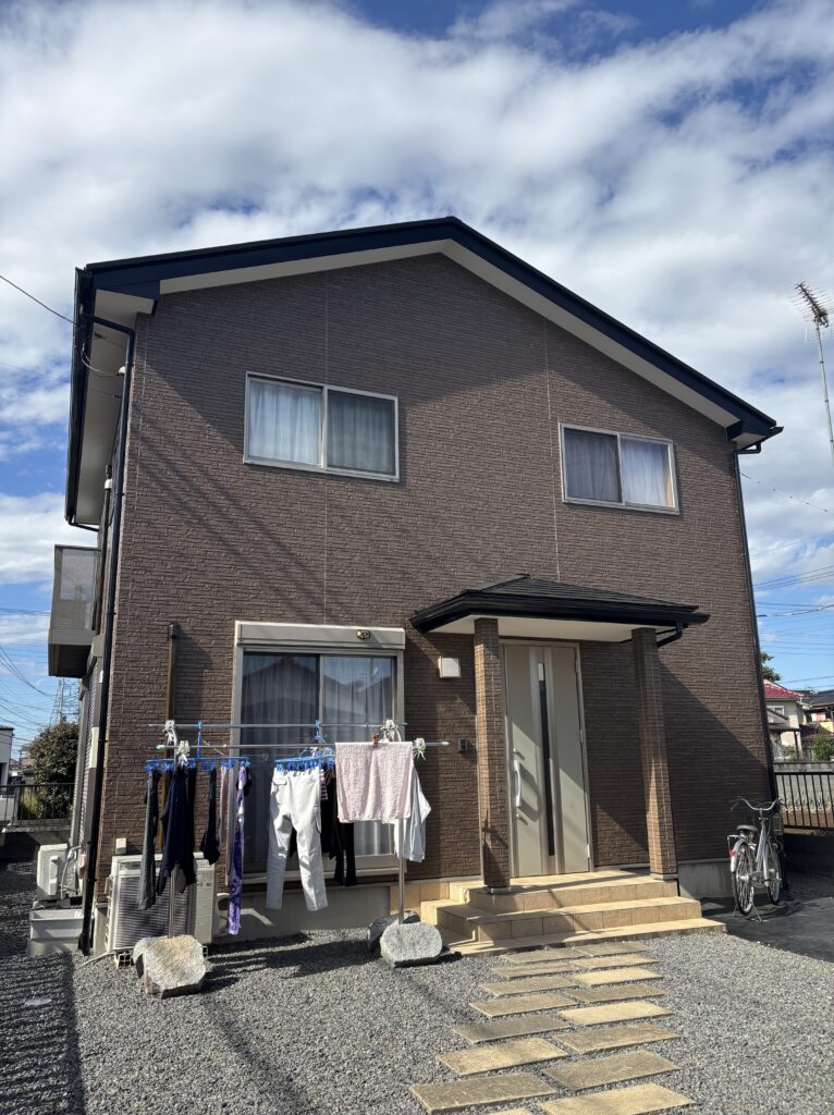 【春日部市】クリヤー塗装で外壁のデザインをそのまま守る！美しさを長持ちさせる施工のポイント！