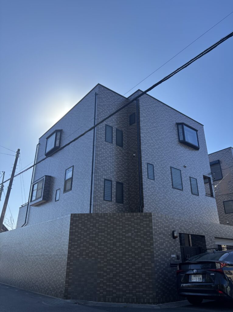 【春日部市】タイルフレッシュで重厚な質感そのまま外壁保護＆雨漏り解消施工事例！